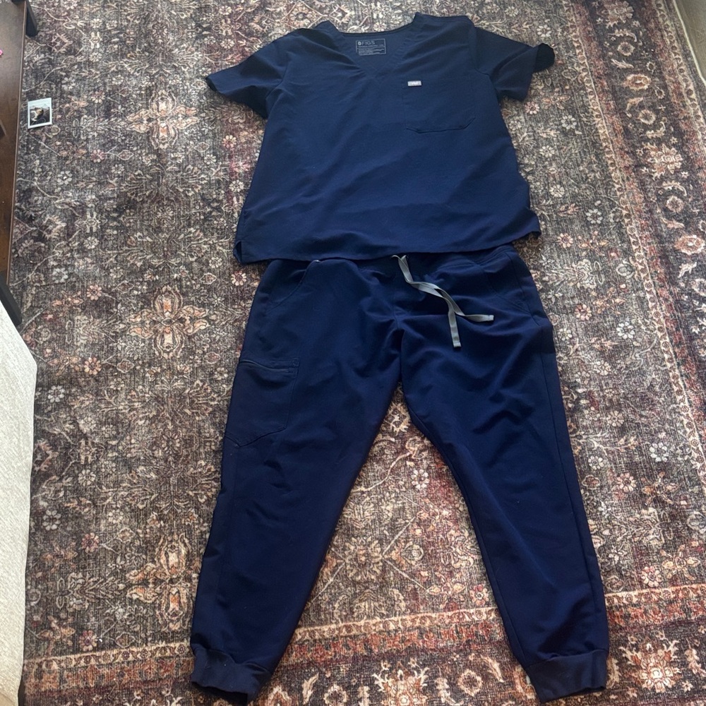 Navy blue figs scrub set